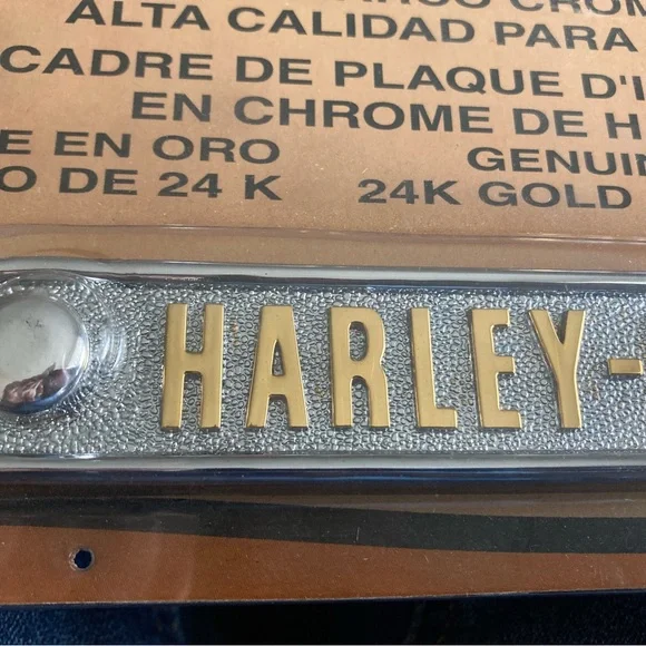 New Harley-Davidson Chrome License Plate Frame With New Harley License Plate - Picture 5 of 7